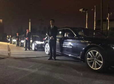 成都中寶全新BMW7系夜間私密試駕會(huì)華麗上演_車迷會(huì)網(wǎng)站 - 滿足您對車的各種需求的專業(yè)汽車網(wǎng)站及車友俱樂部